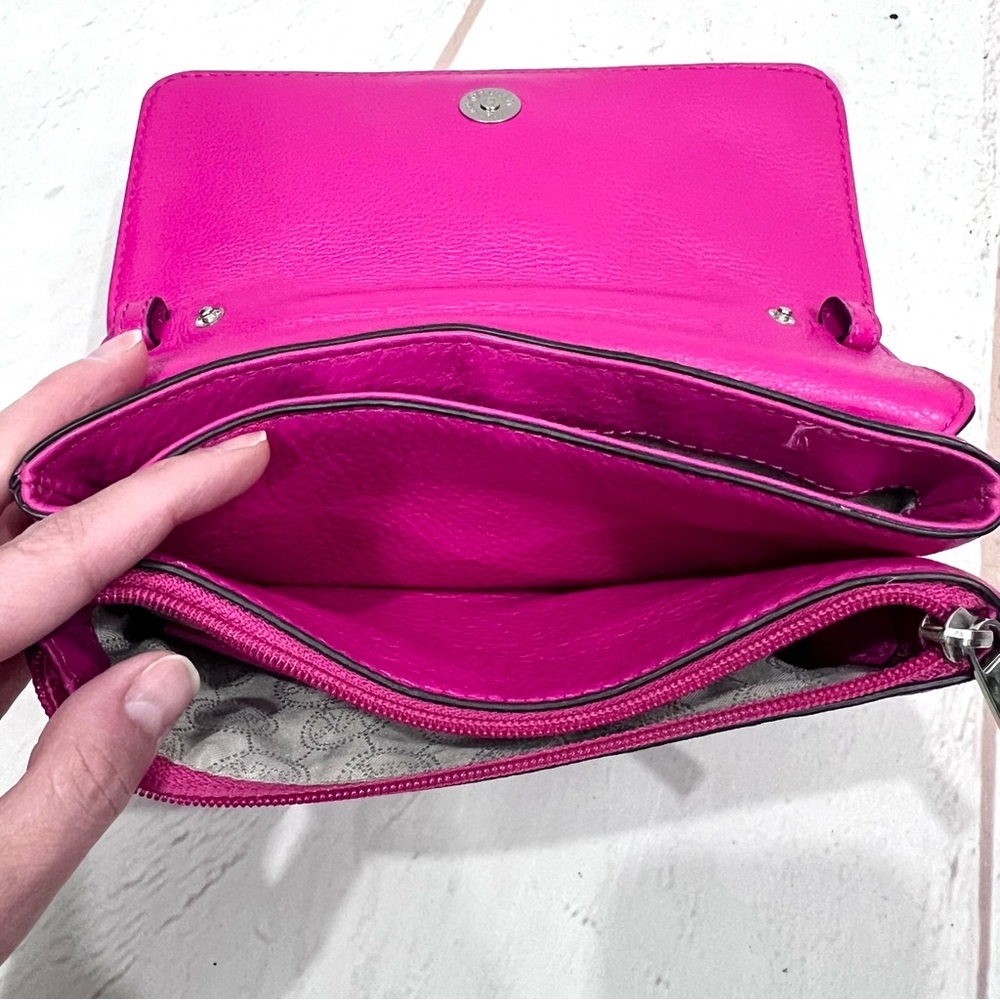 Michael Kors Bedford Jet Set Hot Pink Convertible Clutch Crossbody Purse - Picture 9 of 13